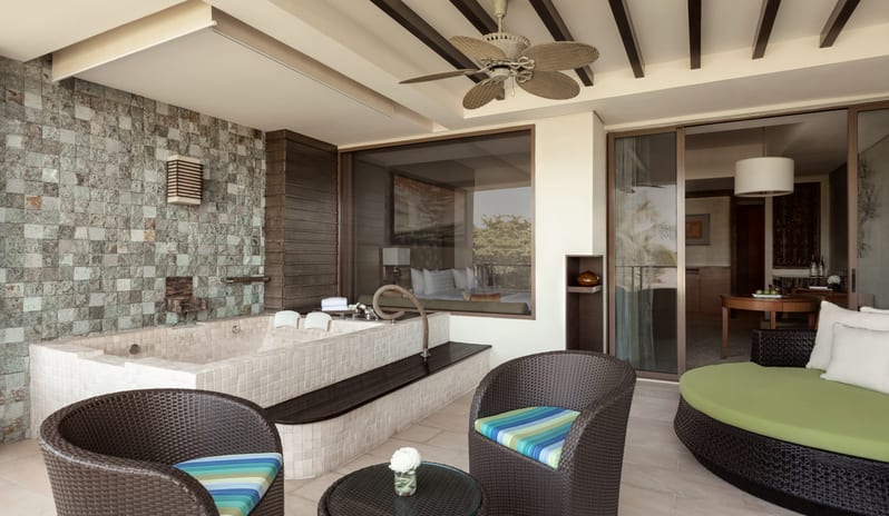 Shangri-La_s Rasa Ria Resort and Spa - Ocean Wing Jr Suite Garden Twin